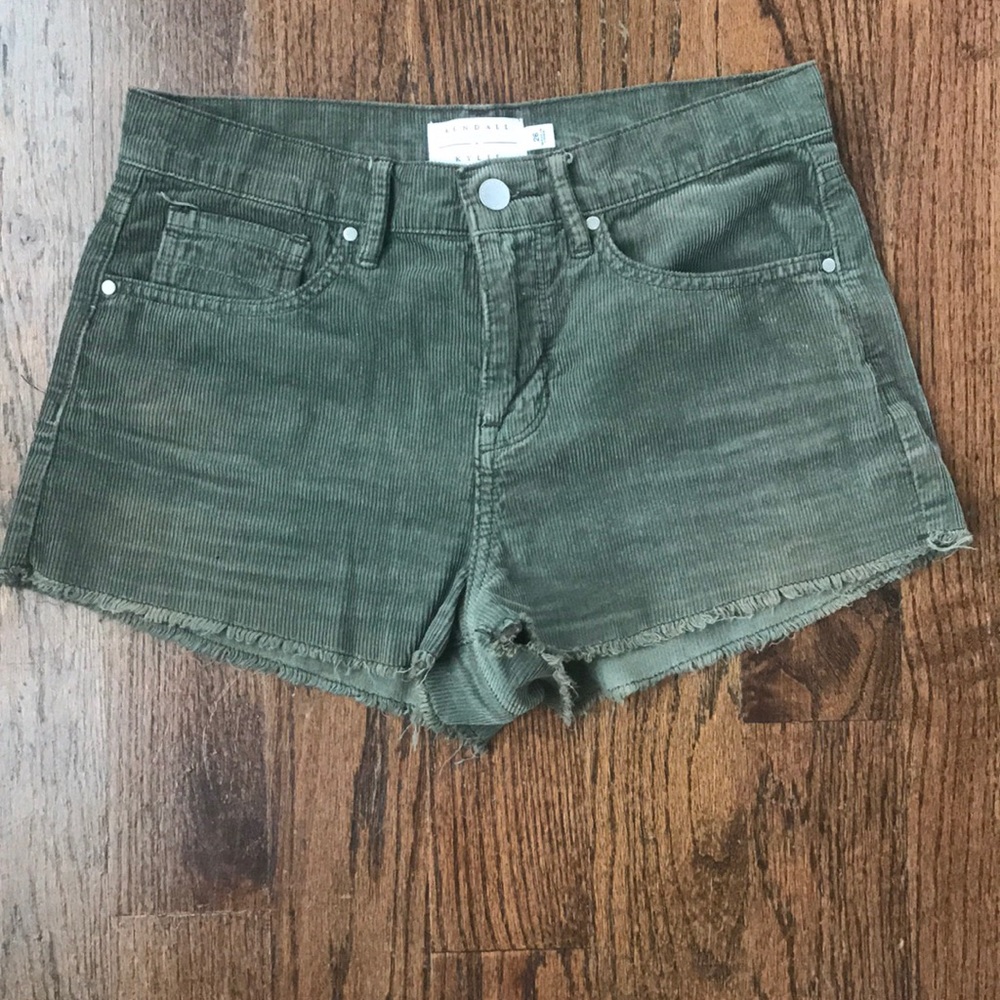 Corduroy olive green shorts